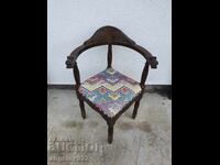 Όμορφο vintage ξύλινο γωνιακό σκαμπό μασίφ!!!