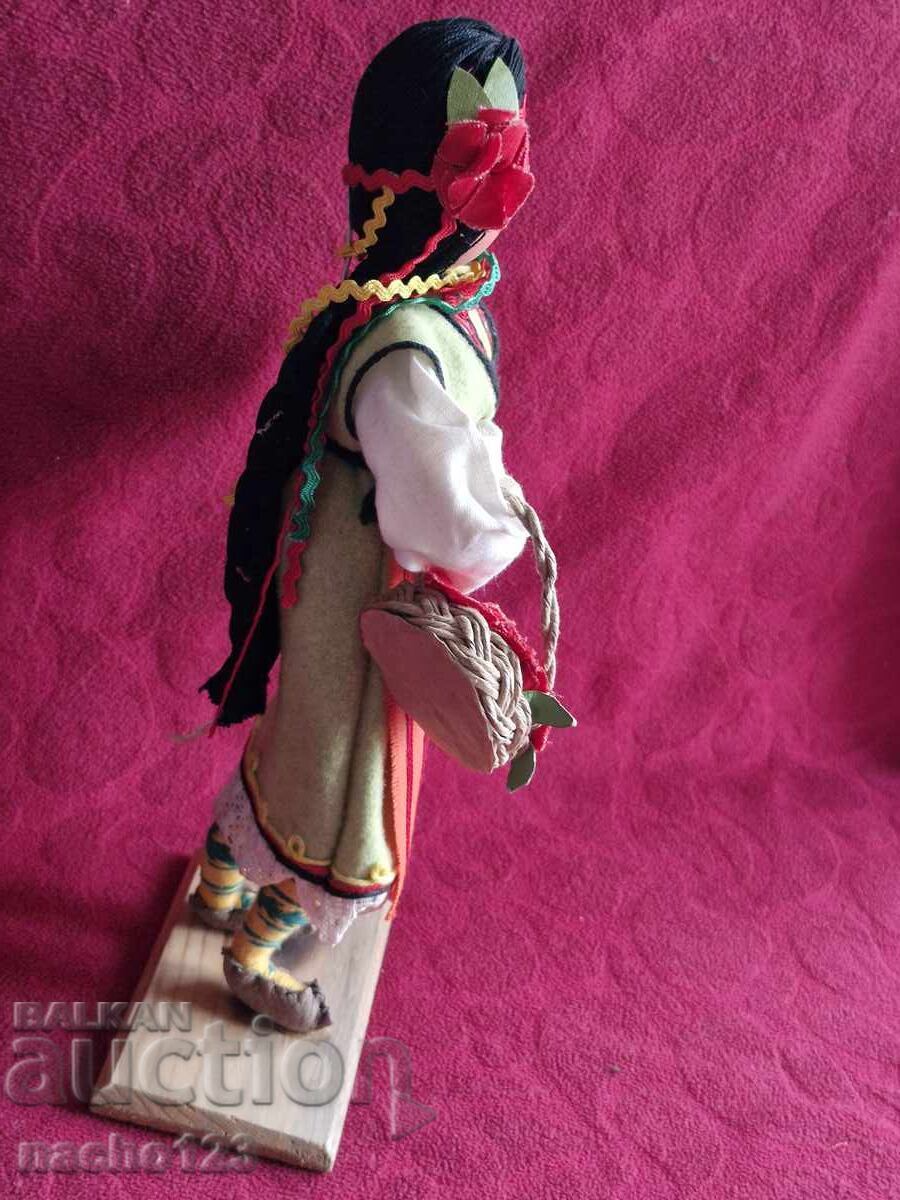 Social artifact doll in Bulgarian national costume - 5