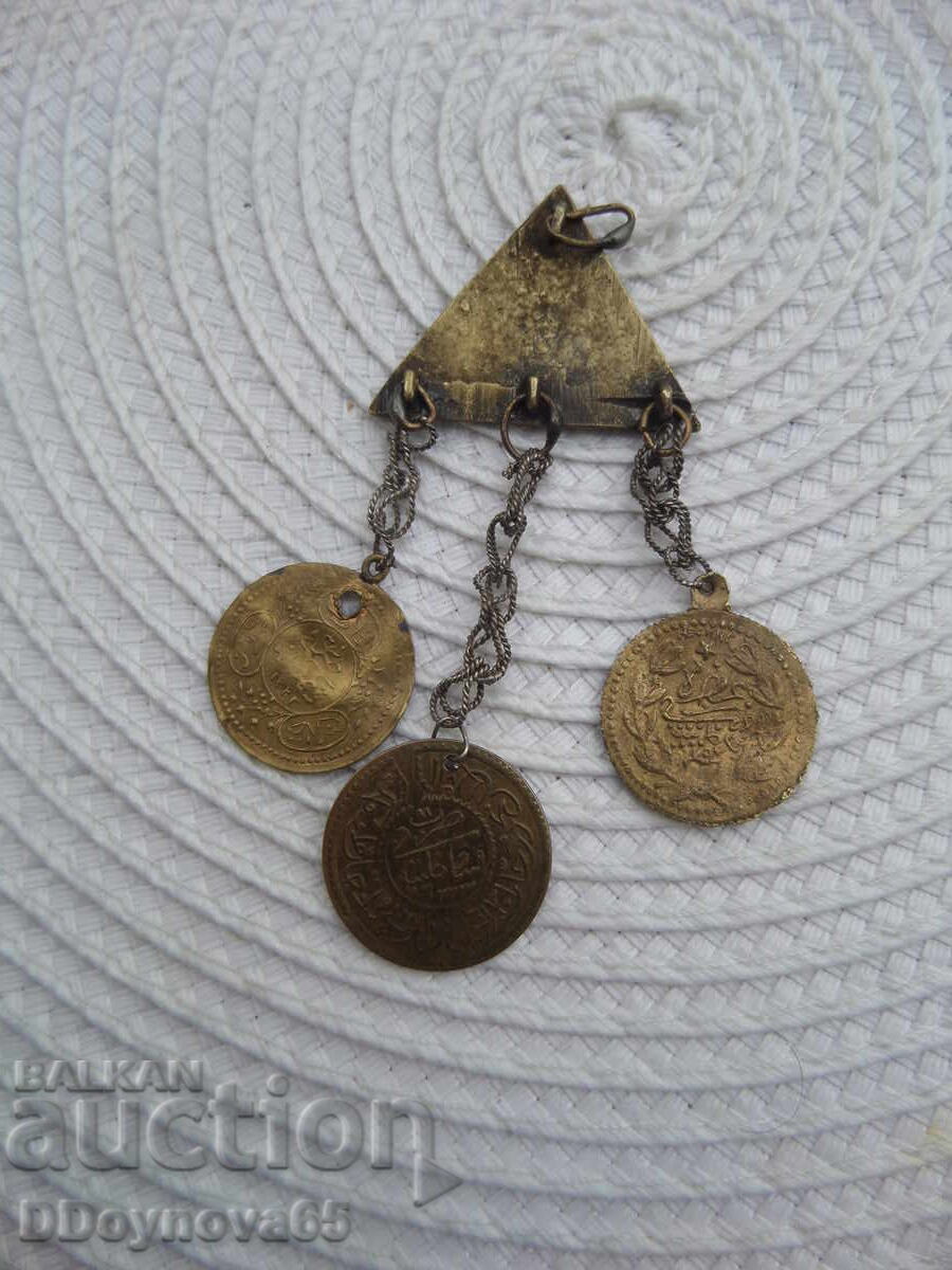 Παράδοση Παλαιό εκκλησιαστικό φυλαχτό, φυλαχτό, μενταγιόν