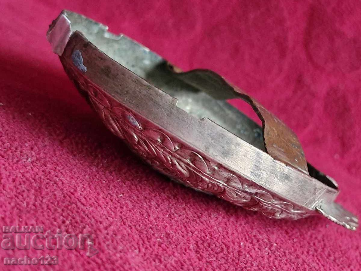 Delivery of Silver buckle, single Delivery of Silver buckle, single