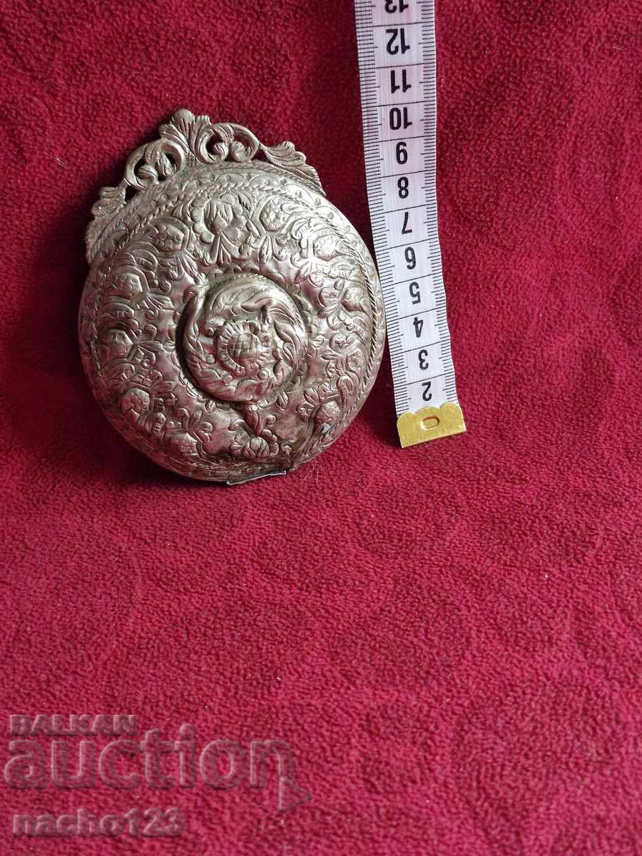 Silver buckle, single Silver buckle, single