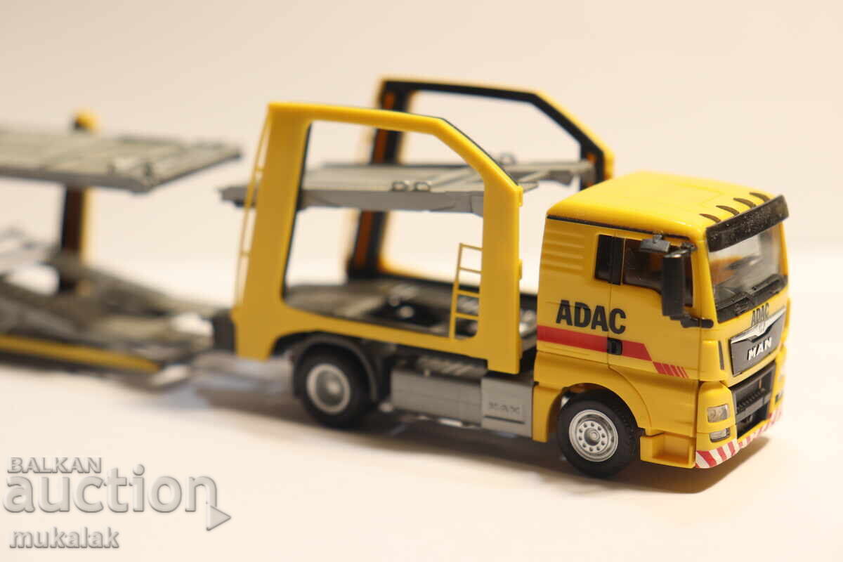 HERPA H0 1/87 MAN TRUCK MODEL TRACTOR-TRAILER - 6 HERPA H0 1/87 MAN TRUCK MODEL TRACTOR-TRAILER - 6