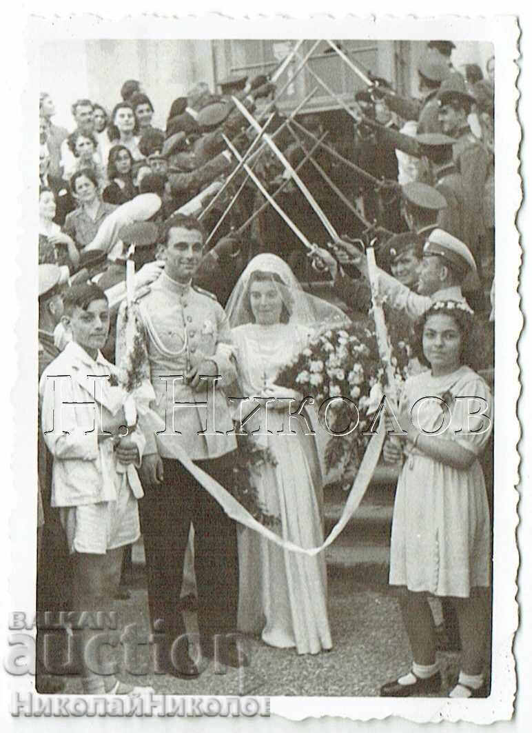 MICĂ POZĂ VECHE VARNA OFIȚER MILITAR NUNTĂ ȘPALIER E622 MICĂ POZĂ VECHE VARNA OFIȚER MILITAR NUNTĂ ȘPALIER E622