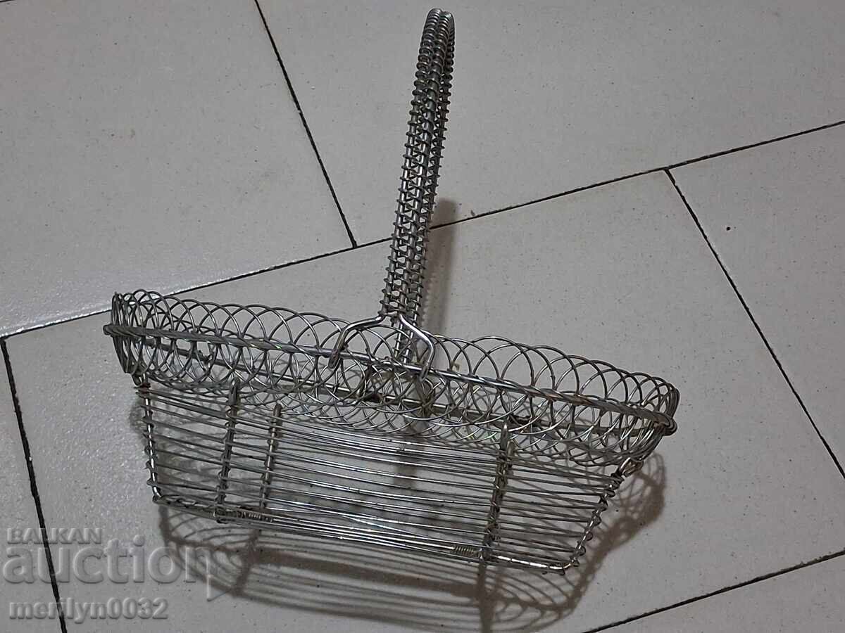 Coșuleț metalic, bomboniere, coș, zaharniță cu preț 39.00 BGN | € 19.94