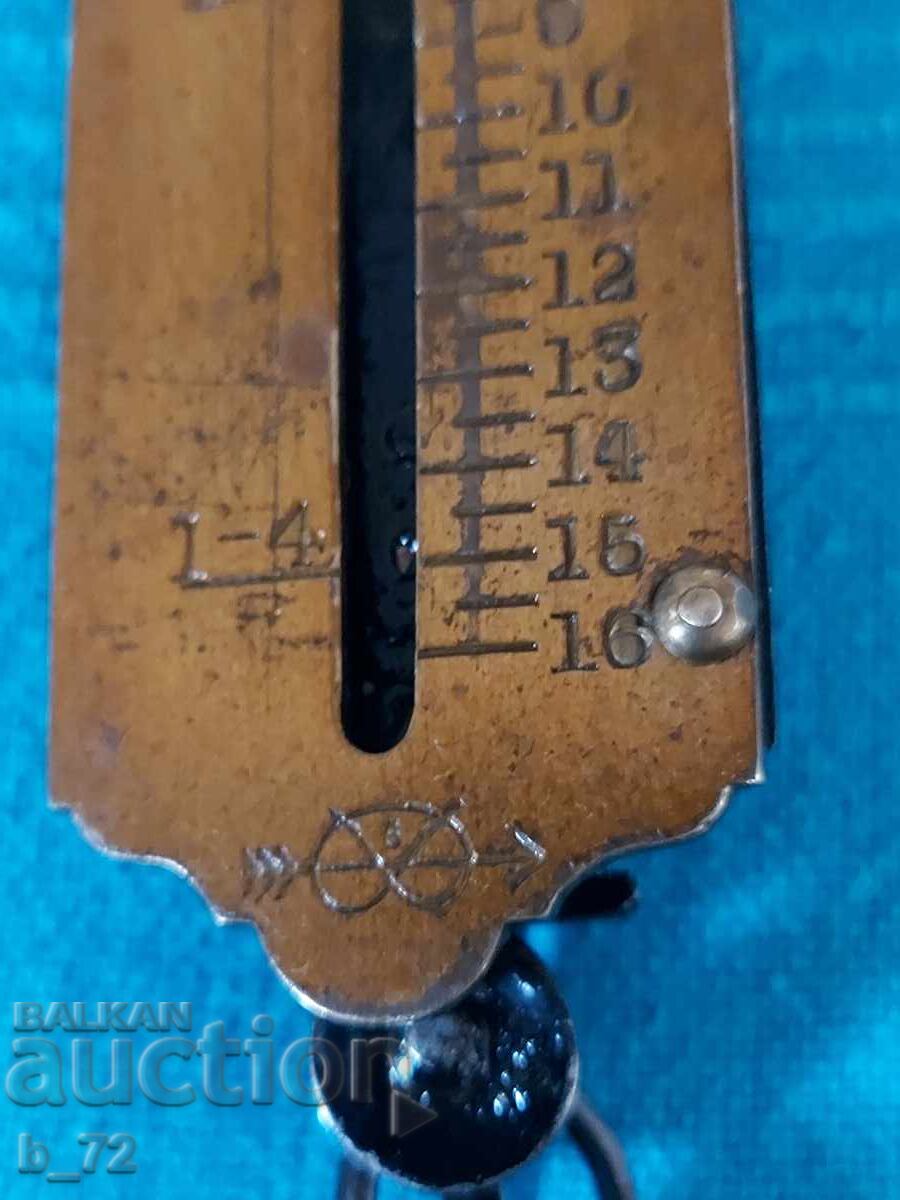 Old English pocket balance scale, Salter with price 21.00 BGN | € 10.74 Old English pocket balance scale, Salter with price 21.00 BGN | € 10.74