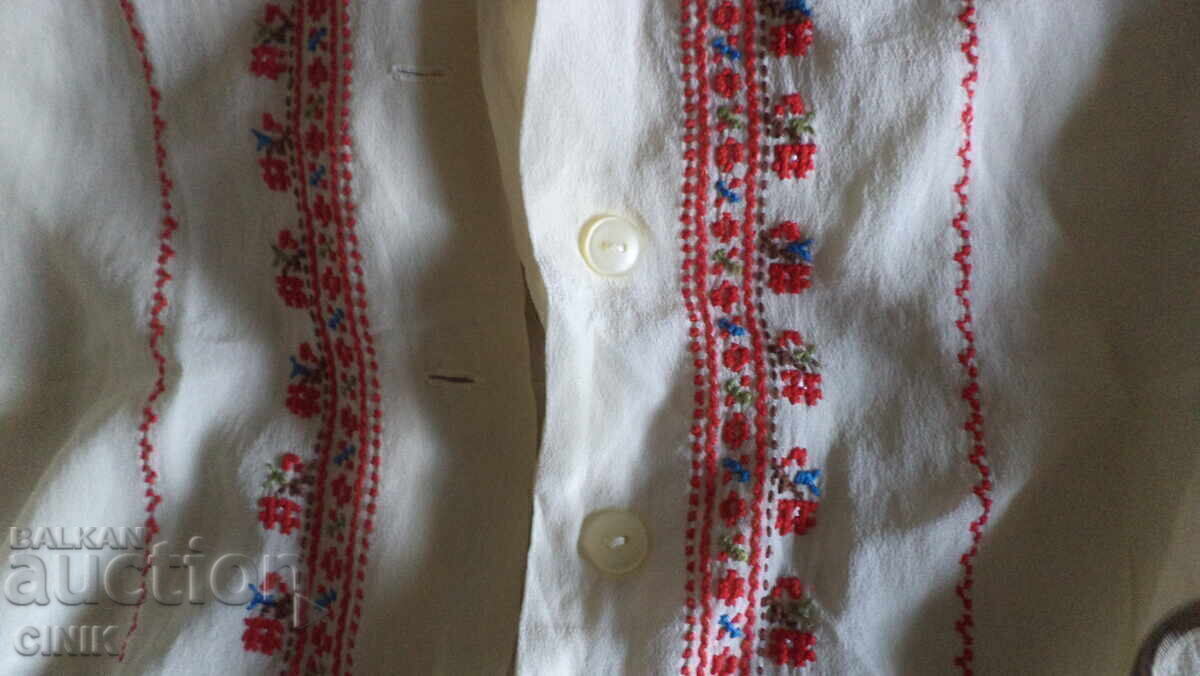 Livrarea BLUZĂ DE DAMĂ CU BRODERIE