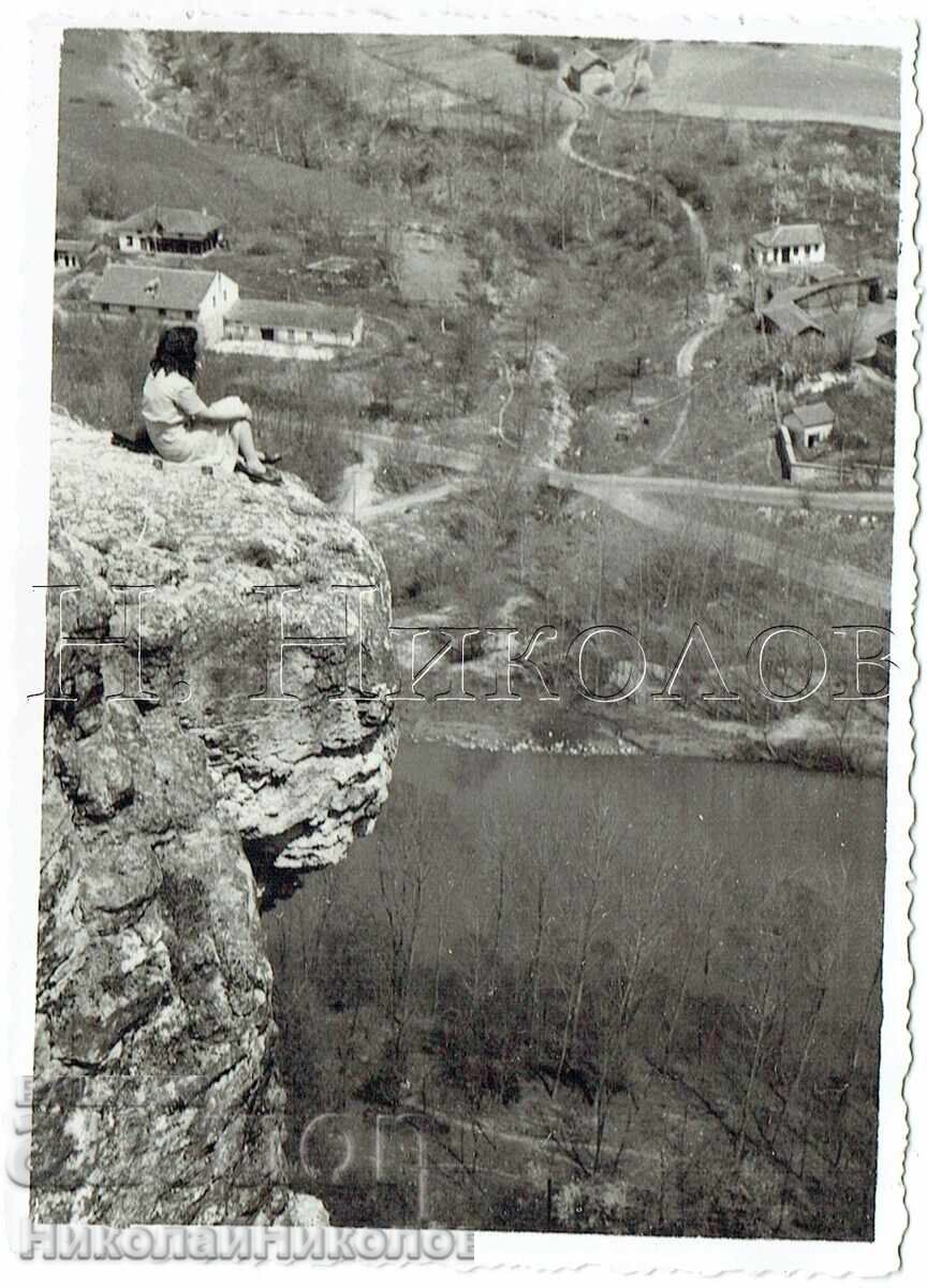 FOTOGRAFIE VECHE OFIȚER MILITAR ÎN EXCURSIE CU SOȚIA SA E639