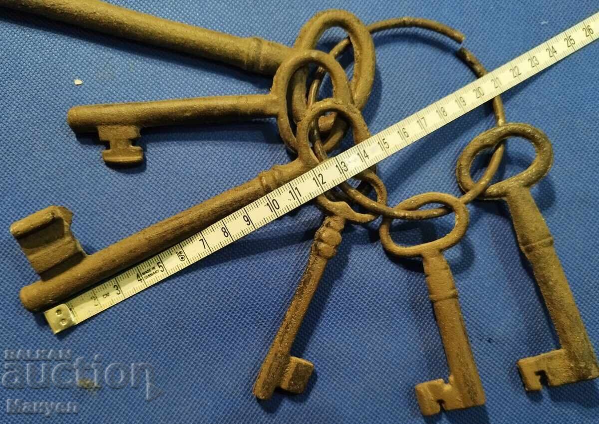 Δημοπρασία Σύνδεσμος παλαιών κλειδιών - μοναστήρι, κελάρια, υπόγεια, αυλόπορτες