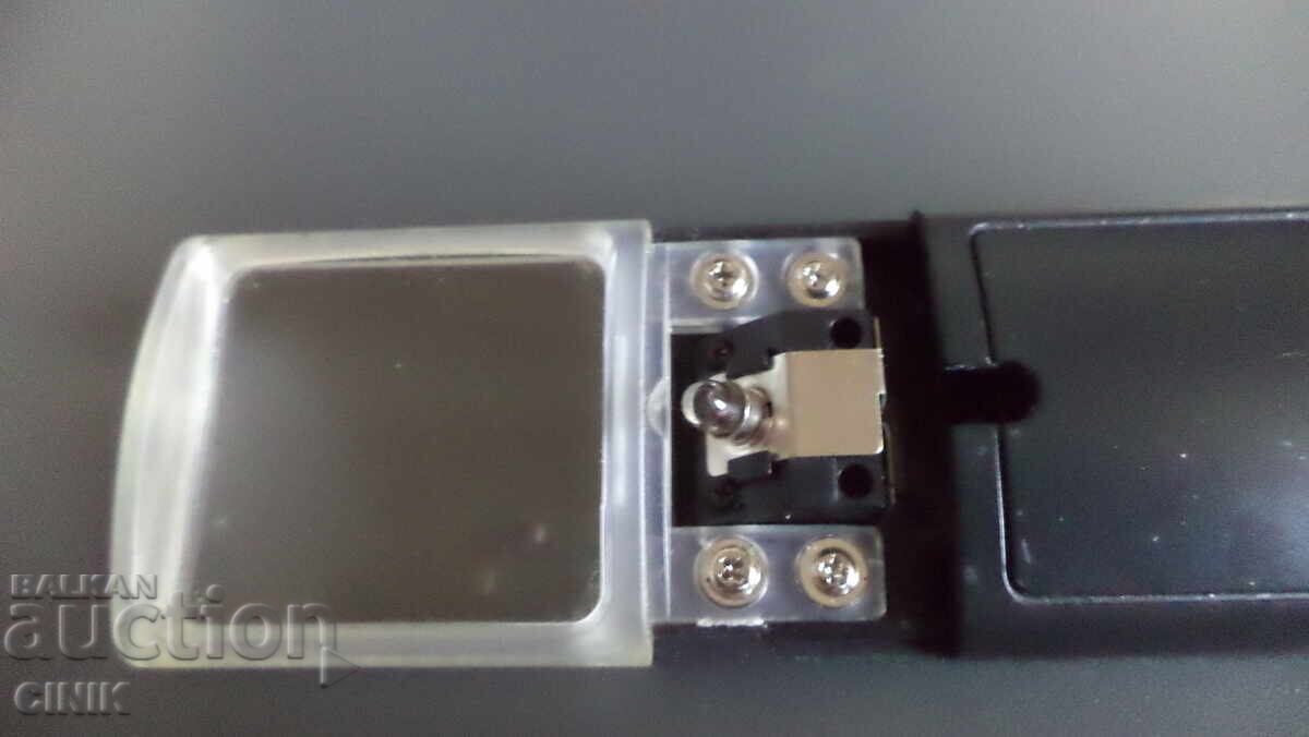 Livrarea LUPĂ VECHE DE COLECȚIE Livrarea LUPĂ VECHE DE COLECȚIE