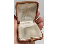 CUTIE VECHE CUTIUȚĂ