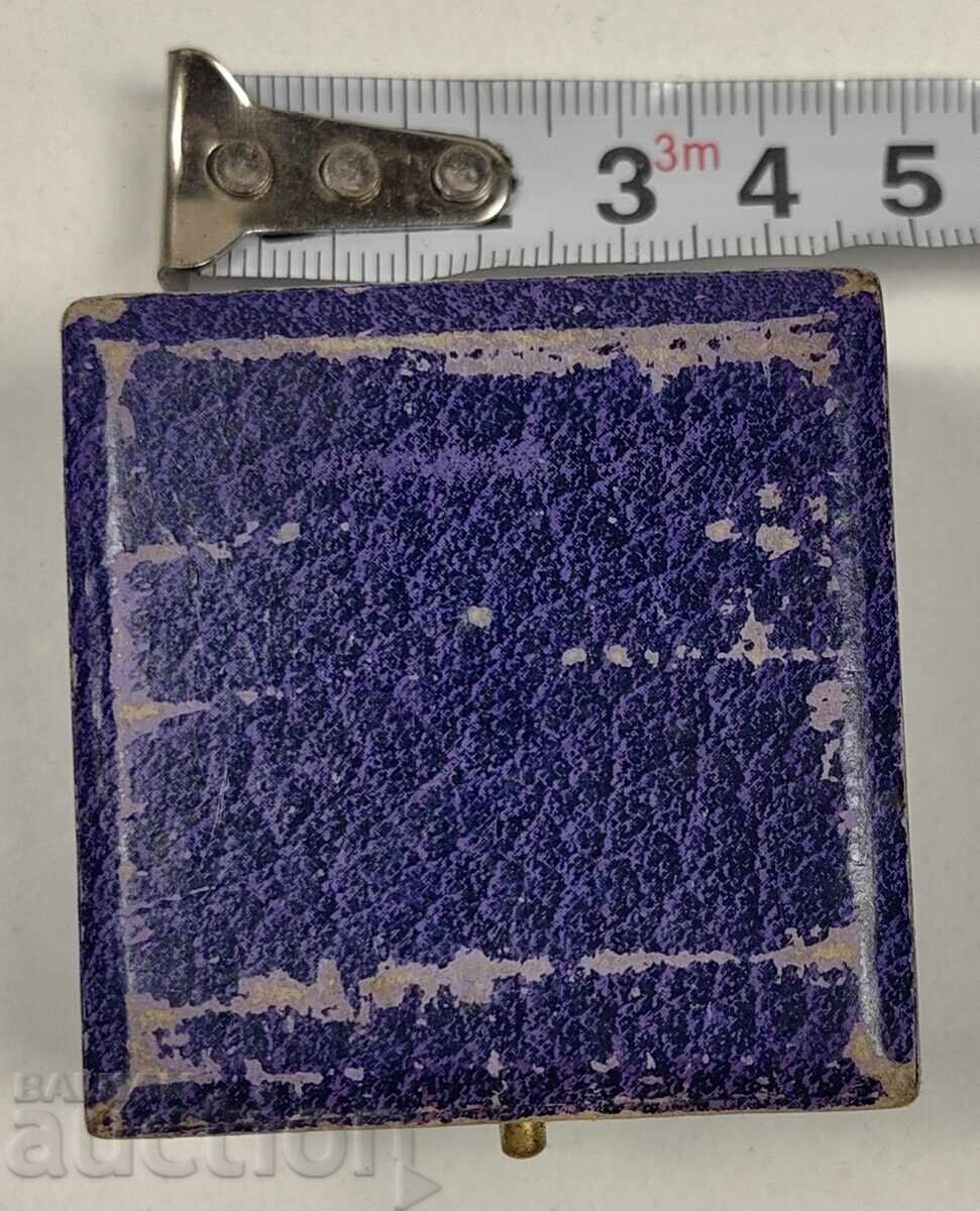 CUTIE VECHE CUTIUȚĂ - 6