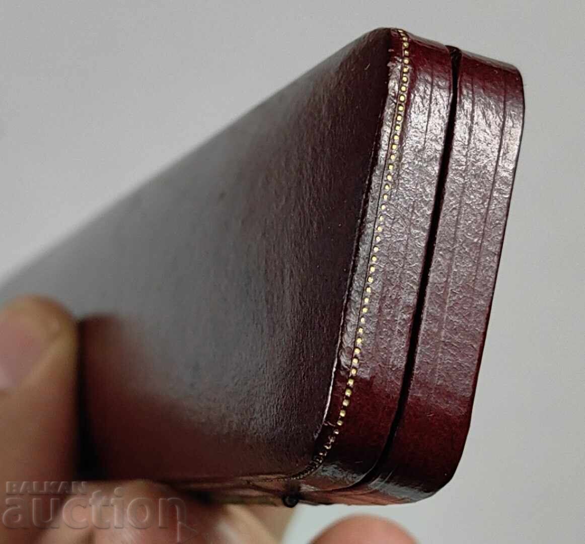 Auction OLD BOX Auction OLD BOX