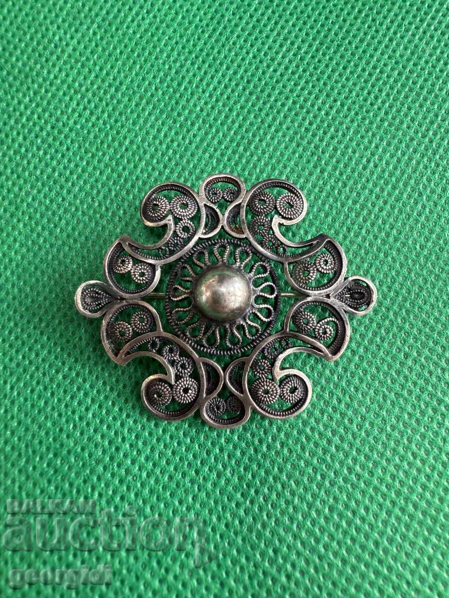 Broșă vintage din argint cu filigran. Nr. 7681 cu preț 80.00 BGN | € 40.90