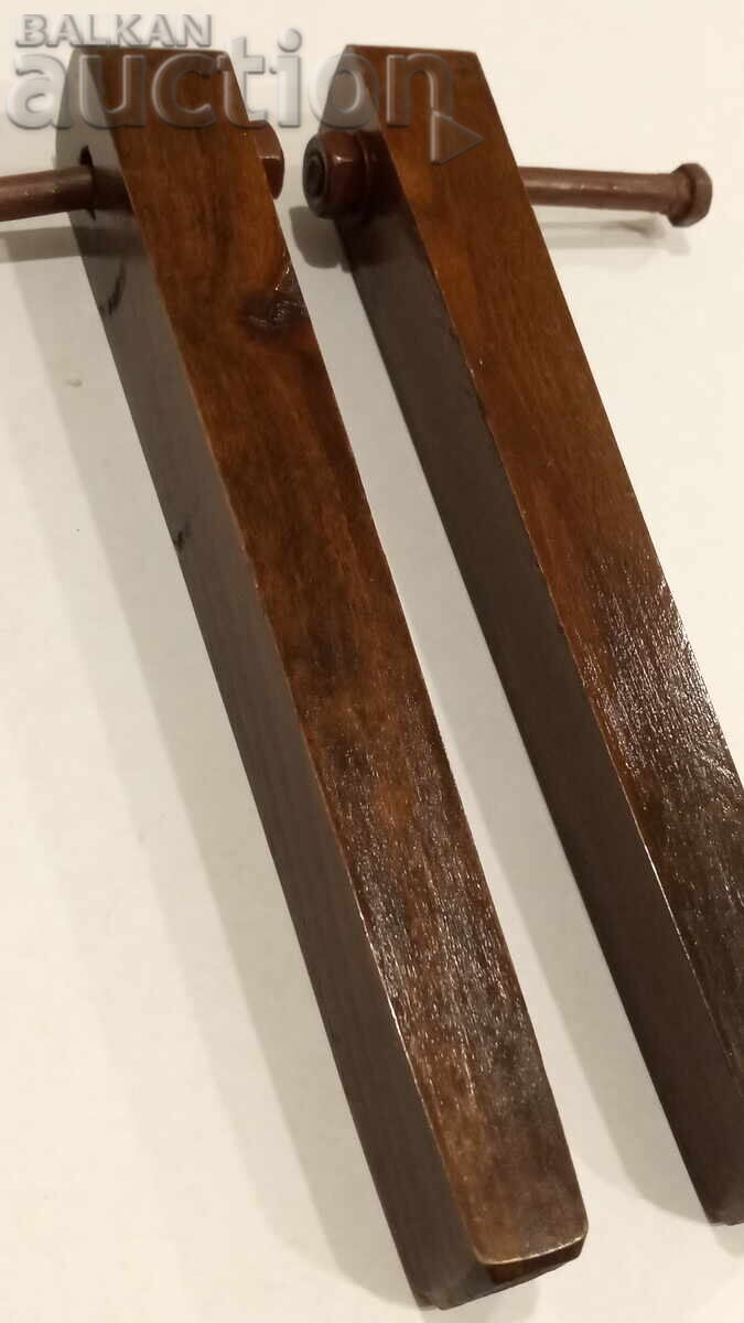 Auction  Legs from an old sofa