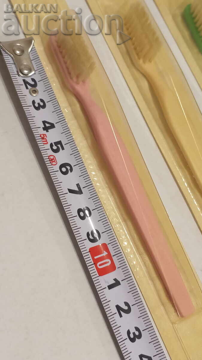 Аукцион Четки за зъби 5 броя от 1989 г Аукцион Четки за зъби 5 броя от 1989 г