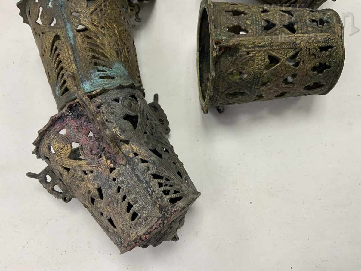 Delivery of Lot - 5 pieces of old home bronze oil lamps