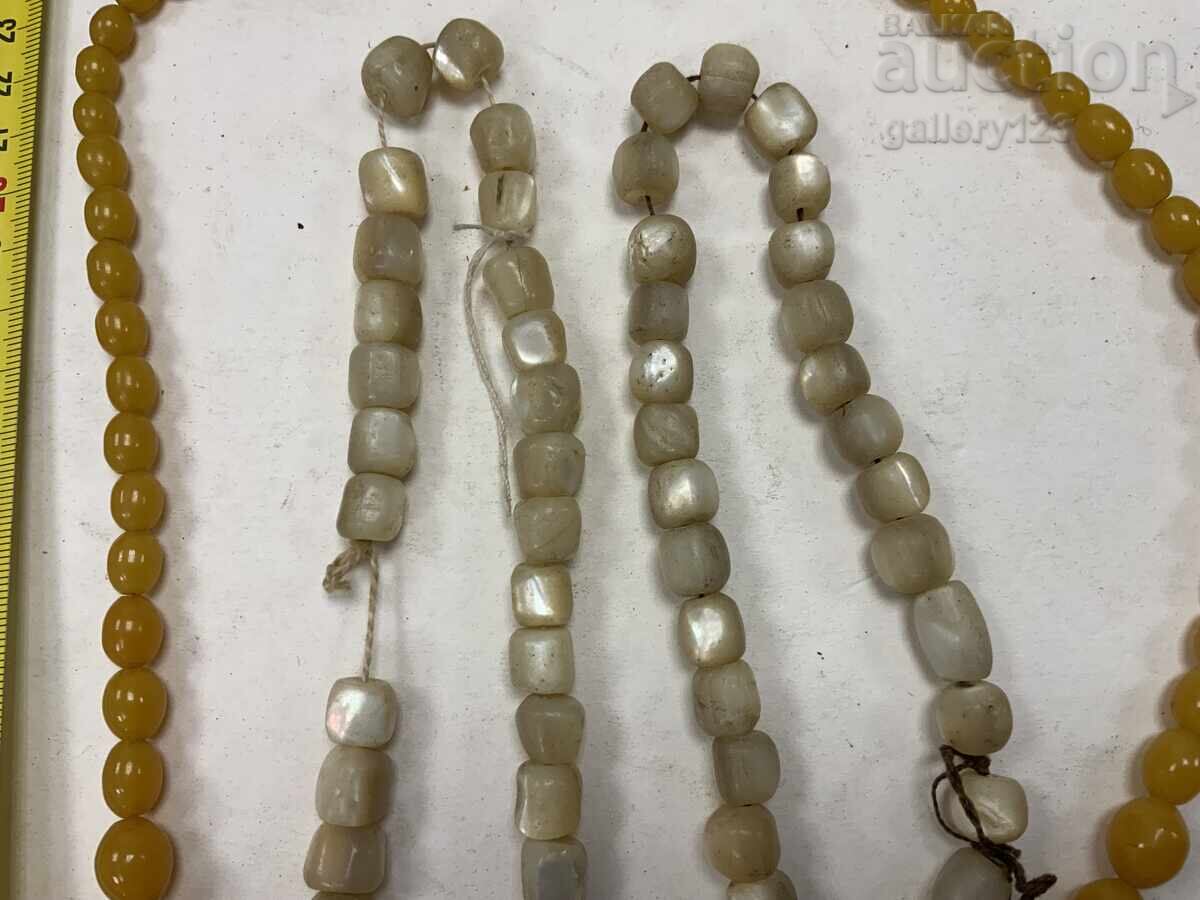 Delivery of Lot of 3 old necklaces/rosaries Delivery of Lot of 3 old necklaces/rosaries