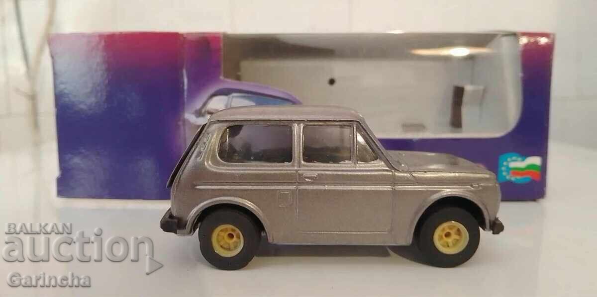 Лада Нива Микро 1/43 България с цена 40.00 лв. | € 20.45 Лада Нива Микро 1/43 България с цена 40.00 лв. | € 20.45
