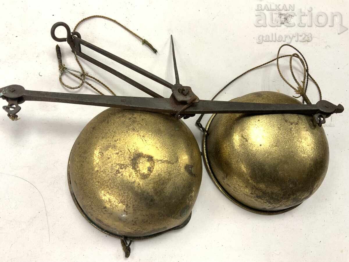 Balanta veche de bijuterie/farmacie, pana la 200 de grame Balanta veche de bijuterie/farmacie, pana la 200 de grame