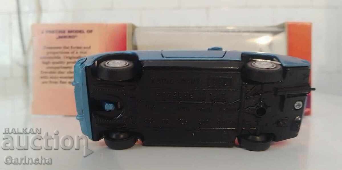 Porsche 924 1/43 Micro Bulgaria - 5