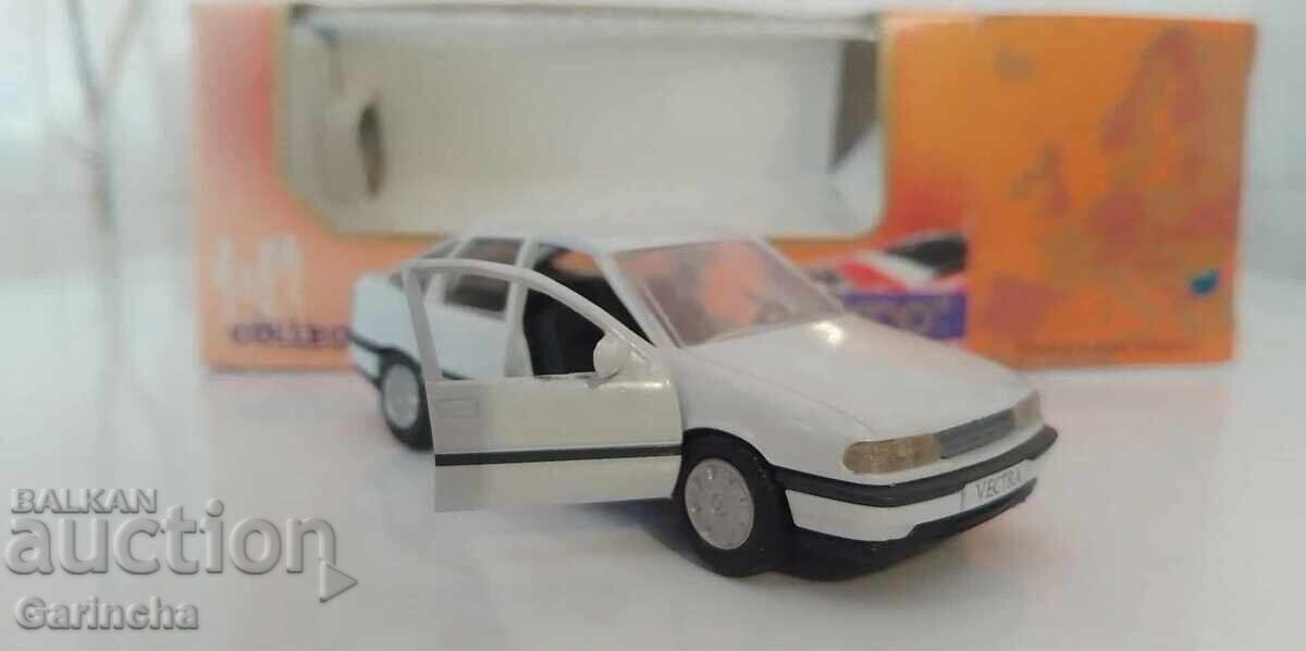 Opel Vectra 1/43 Micro Bulgaria with price 28.00 BGN | € 14.32