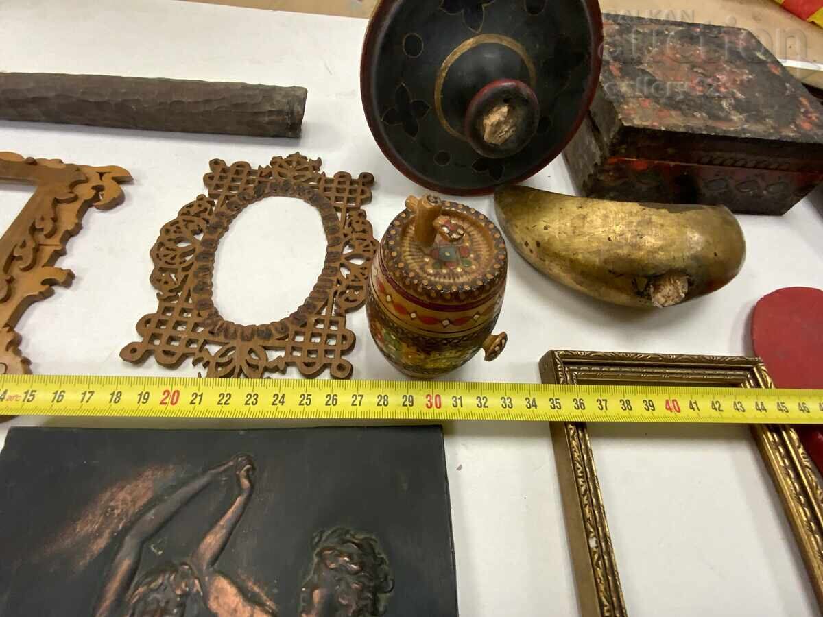 Δημοπρασία Παρτίδα ξύλινων αντικειμένων ξυλόγλυπτα ένθετα παλιά επιχρύσωση