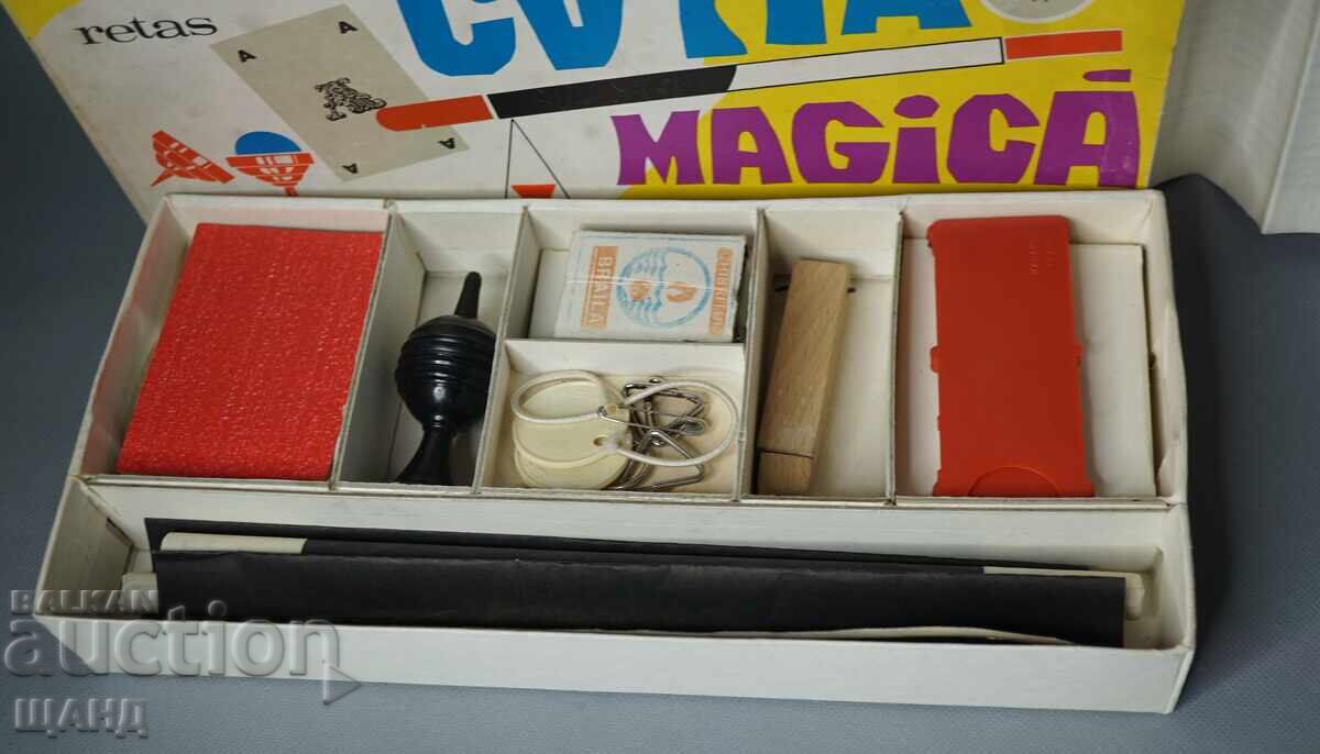 Δημοπρασία Παλιό Ρουμανικό παιχνίδι μαγικό κουτί με οδηγίες για κόλπα. κουτί