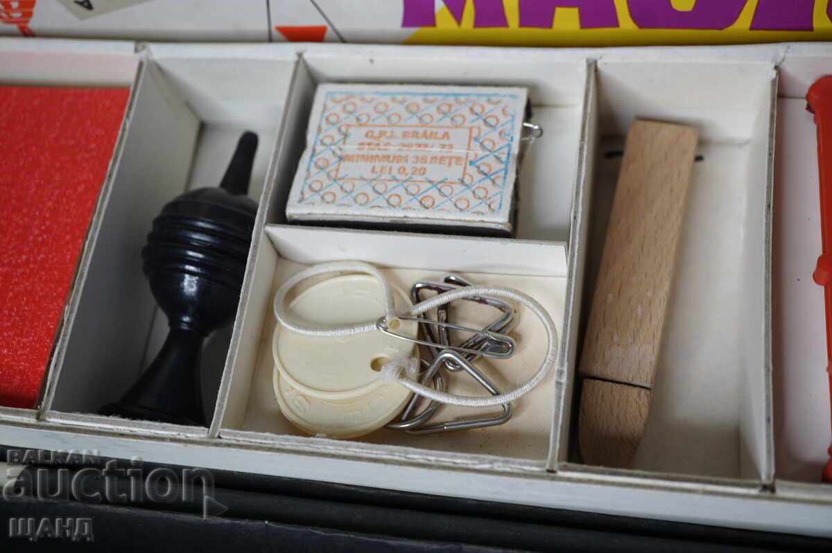 Veche cutie magică de trucuri de magie românească cu instrucțiuni. cutie - 5