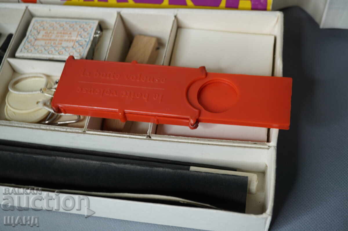 Παλιό Ρουμανικό παιχνίδι μαγικό κουτί με οδηγίες για κόλπα. κουτί - 6