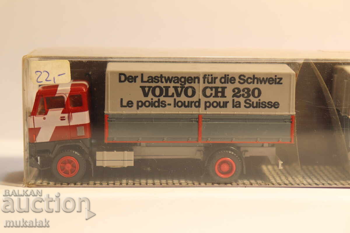 ALBEDO 1:87 H0  VOLVO TIR ТИР  ИГРАЧКА КОЛИЧКА  МОДЕЛ КАМИОН с цена 70.00 лв. | € 35.79