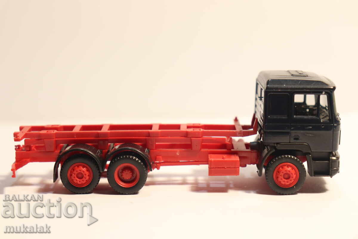 Licitație HERPA H0 1/87 MAN CAMION MODEL