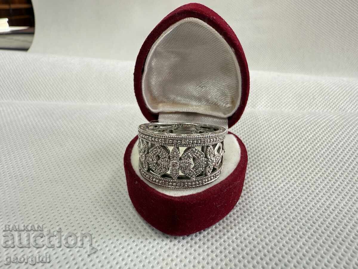 ΜΟΝΑΔΙΚΟ !!! Ασημένιο δαχτυλίδι με ΔΙΑΜΑΝΤΙΑ. Νο. 7683 ΜΟΝΑΔΙΚΟ !!! Ασημένιο δαχτυλίδι με ΔΙΑΜΑΝΤΙΑ. Νο. 7683