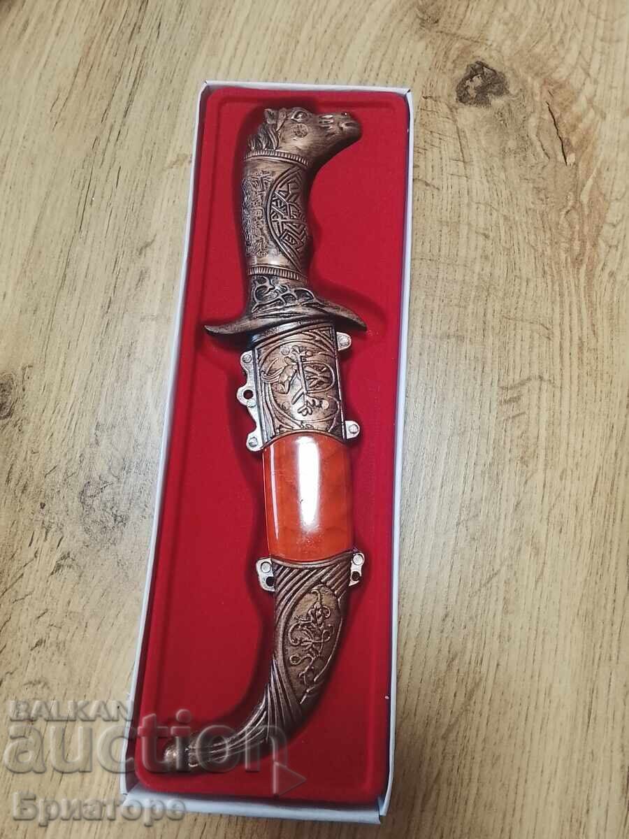 Красив Сувенирен нож. No5