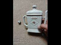 Vechi vas ceramic, fabricat în 1956