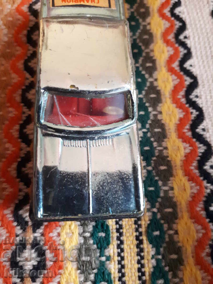 Δημοπρασία Kolyaska από την εποχή του σοσιαλισμού champion