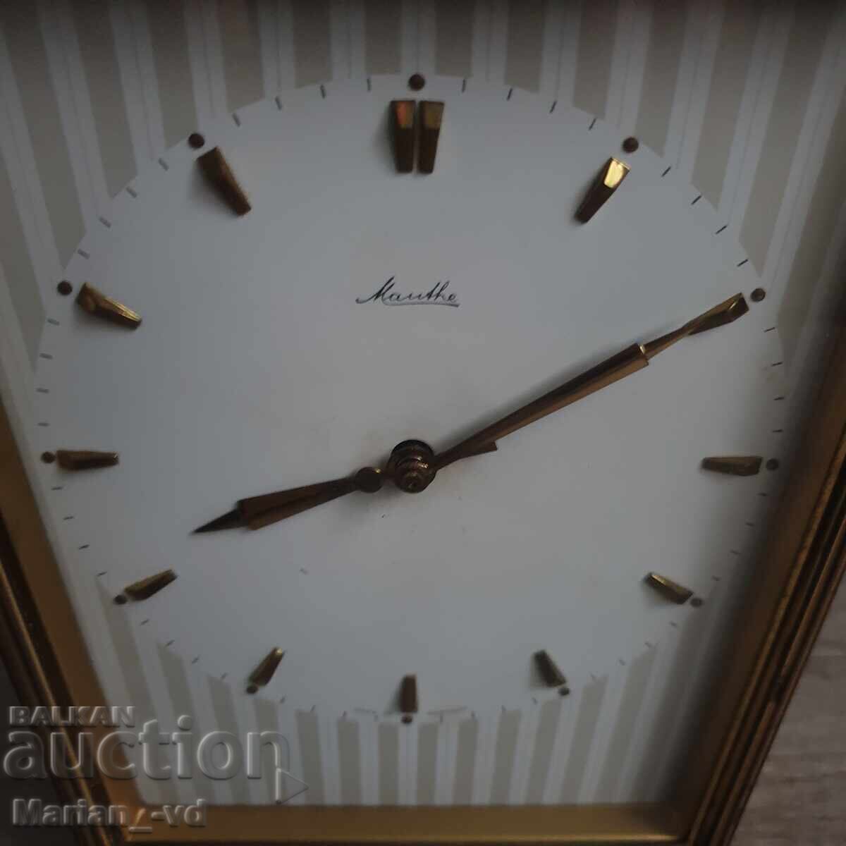 Bronze Table Clock with price 60.00 BGN | € 30.68 Bronze Table Clock with price 60.00 BGN | € 30.68