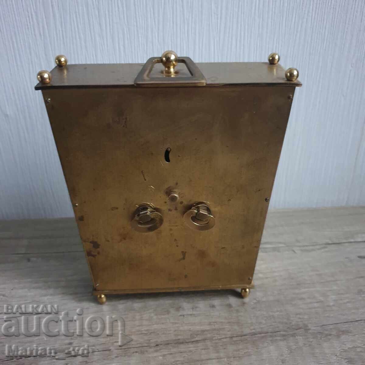 Delivery of Bronze Table Clock Delivery of Bronze Table Clock