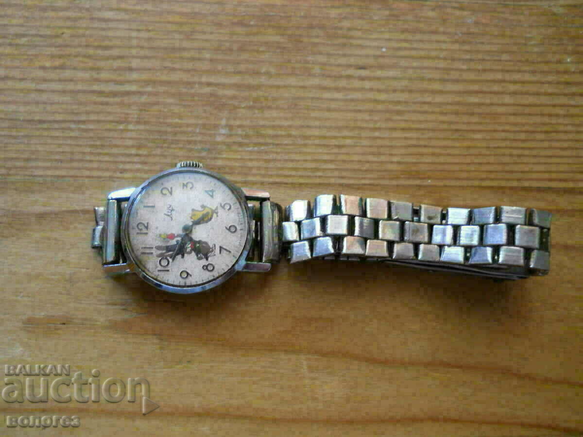 Винтидж детски механичен часовник "Луч" - работи с цена 15.00 лв. | € 7.67 Винтидж детски механичен часовник "Луч" - работи с цена 15.00 лв. | € 7.67