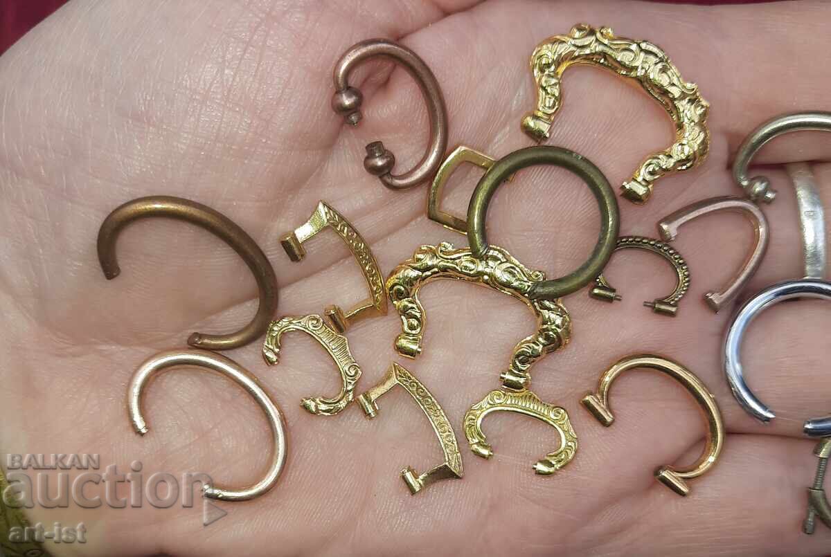 Δημοπρασία Χαλκές για τσεπωτά ρολόγια Δημοπρασία Χαλκές για τσεπωτά ρολόγια