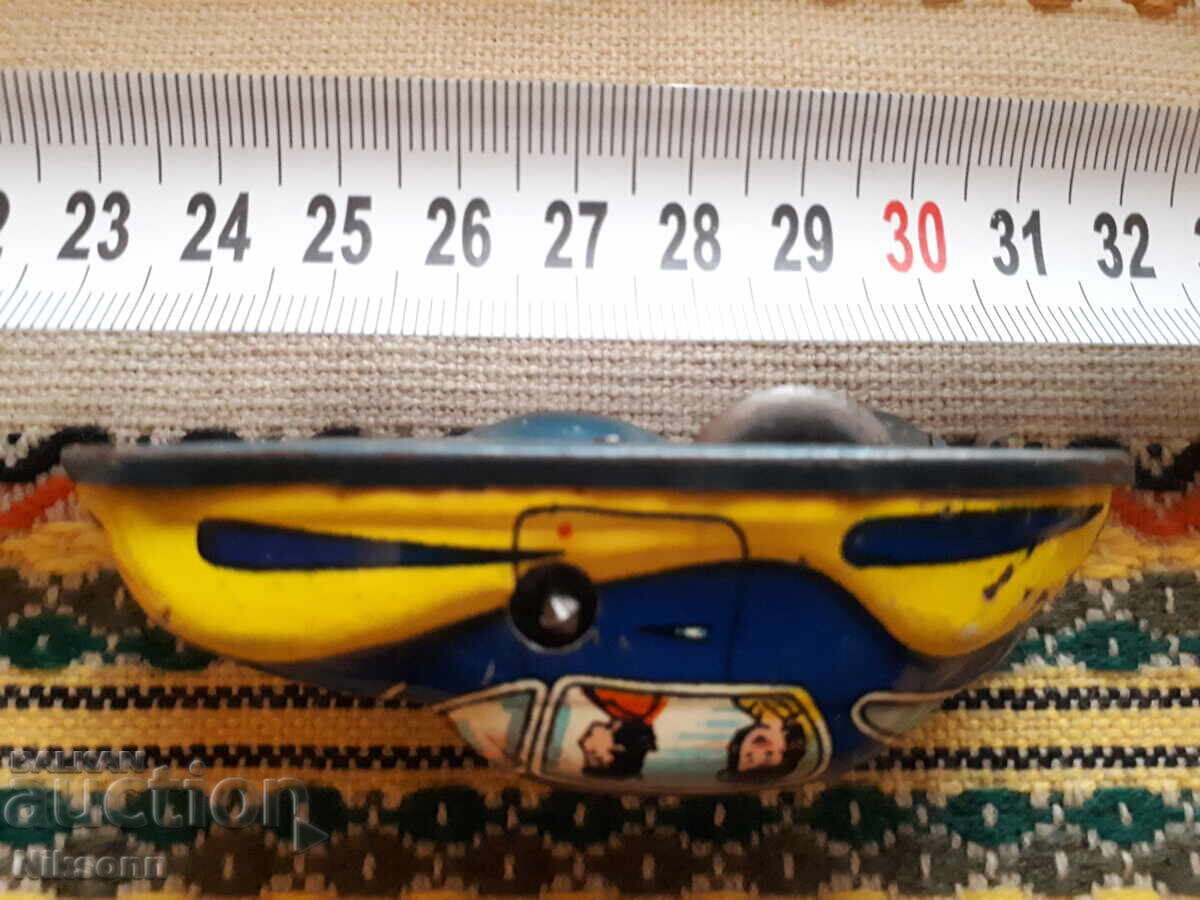 количка от времето на соца, с механизъм за задвижване с цена 14.49 лв. | € 7.41