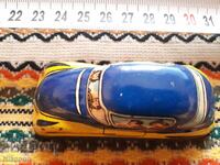 Cărucior din vremea socialismului, cu mecanism de propulsie