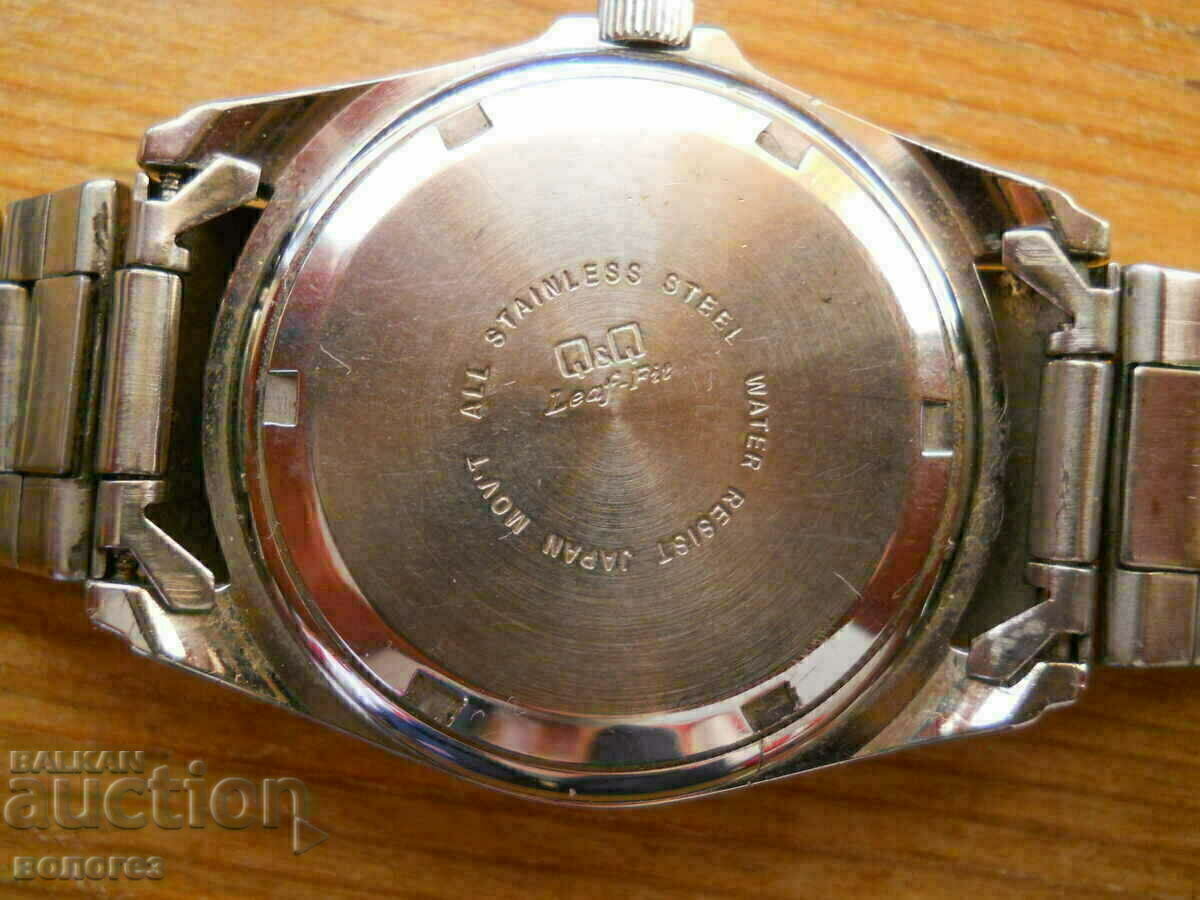 Auction Quartz watch "Q & Q" Leaf - Fit - Japan Auction Quartz watch "Q & Q" Leaf - Fit - Japan