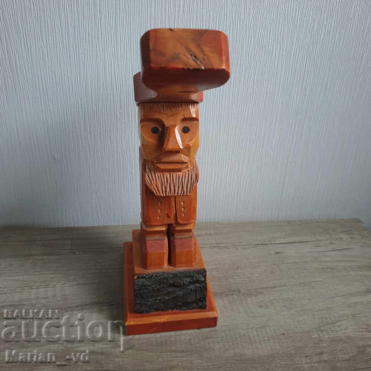 Стара дървена орехотрошачка с цена 70.00 лв. | € 35.79