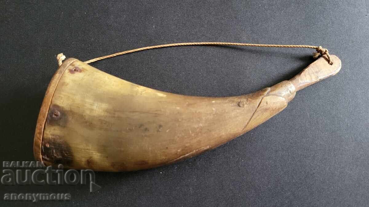 Powder Flask, powder horn with price 90.00 BGN | € 46.02