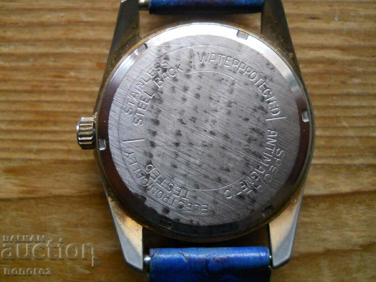 Винтидж мъжки часовник "E.R.C." Швейцария - работи с цена 70.00 лв. | € 35.79 Винтидж мъжки часовник "E.R.C." Швейцария - работи с цена 70.00 лв. | € 35.79