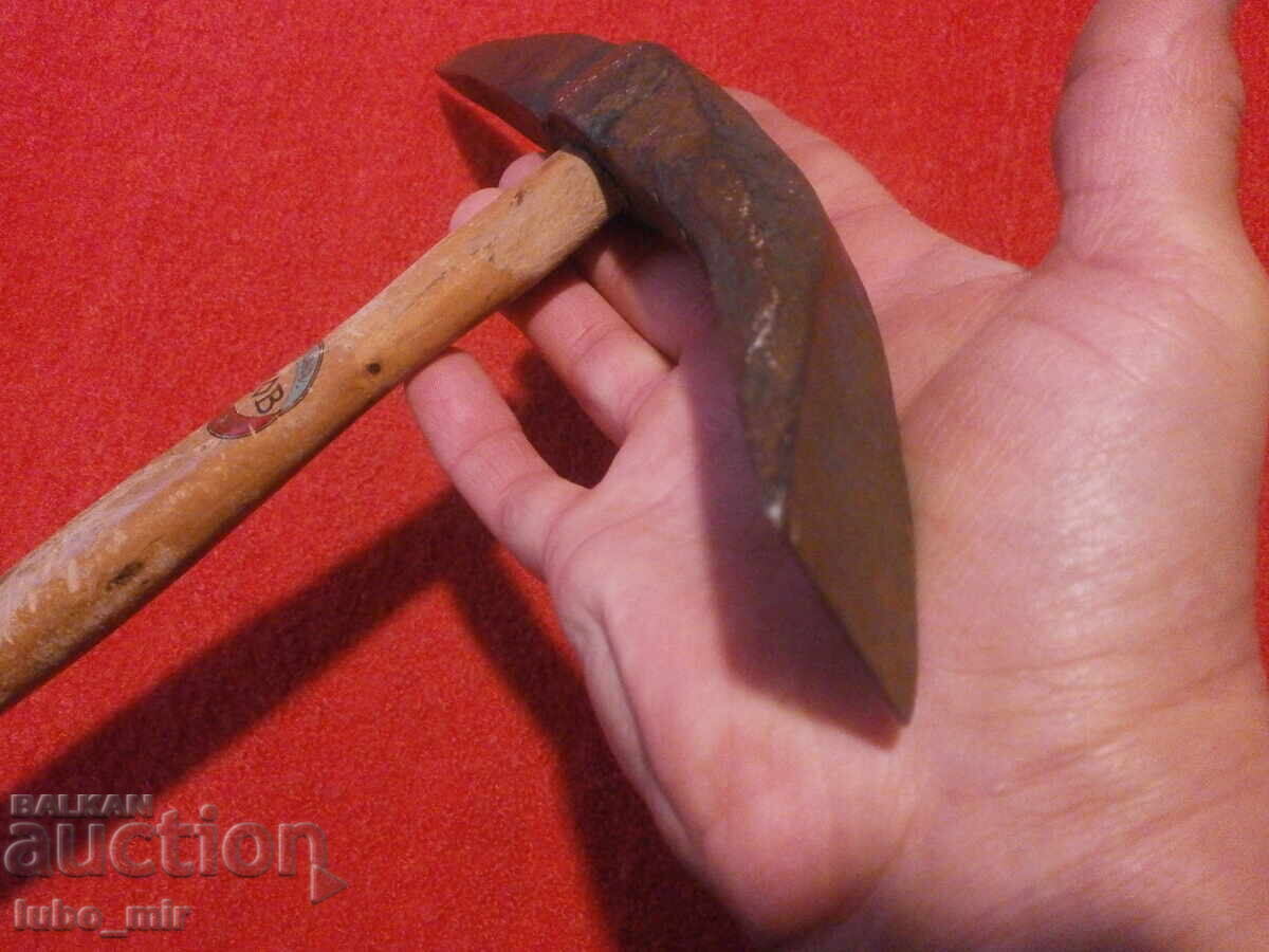 Auction  OLD FORGED MINI PICKAXE