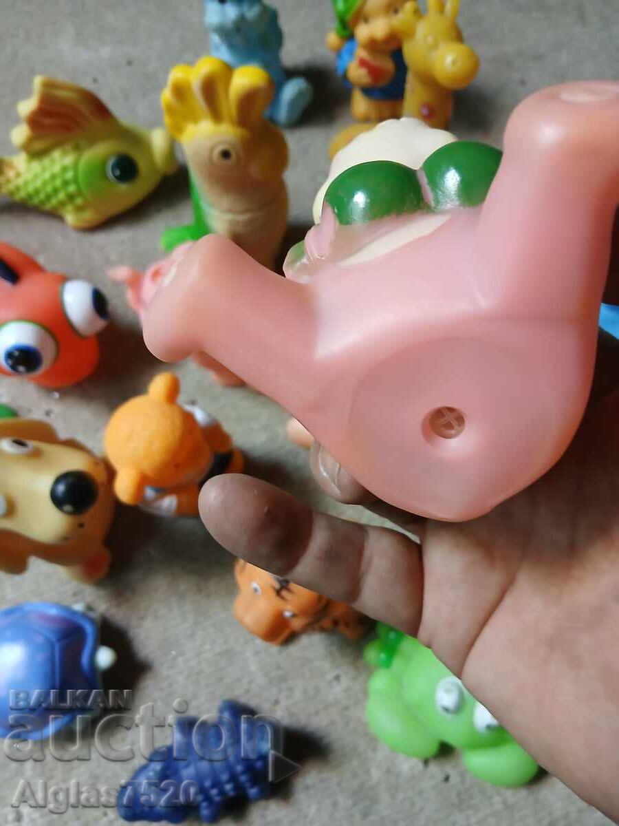 Δημοπρασία Παλιά παιδικά λαστιχένια παιχνίδια