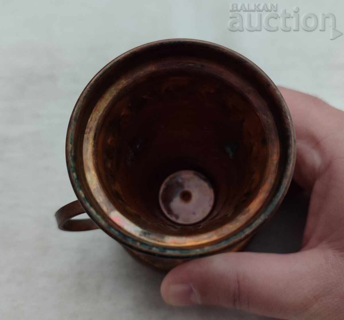 Доставка на МЕДЕН СВЕЩНИК Доставка на МЕДЕН СВЕЩНИК