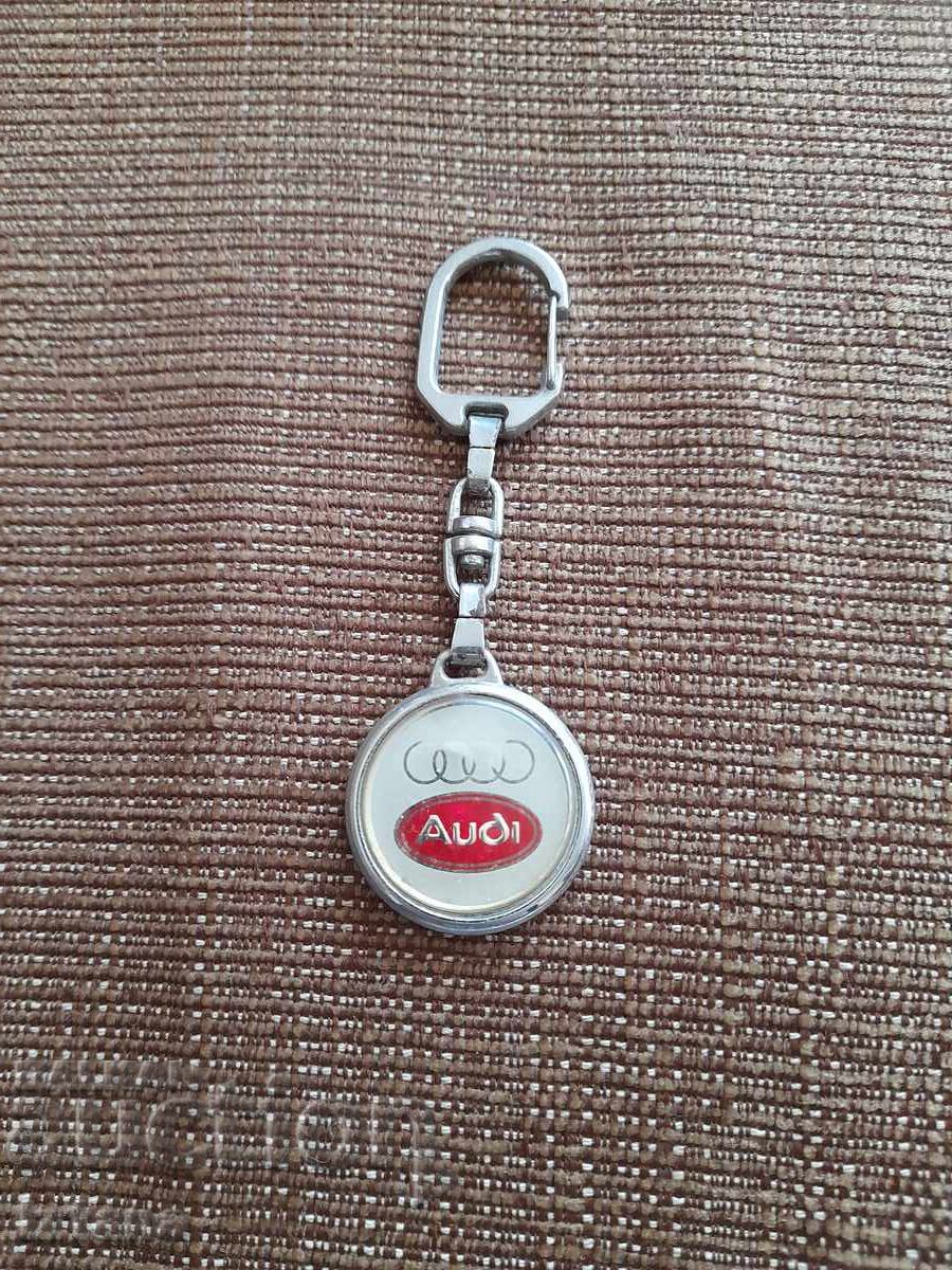 Breloc Audi vechi cu preț 16.00 BGN | € 8.18 Breloc Audi vechi cu preț 16.00 BGN | € 8.18