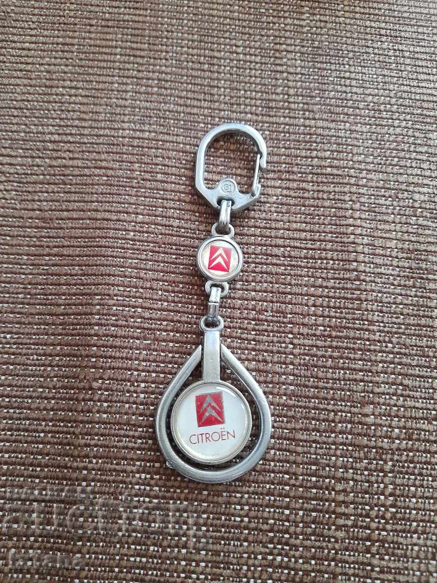 Breloc vechi Citroen cu preț 16.00 BGN | € 8.18 Breloc vechi Citroen cu preț 16.00 BGN | € 8.18